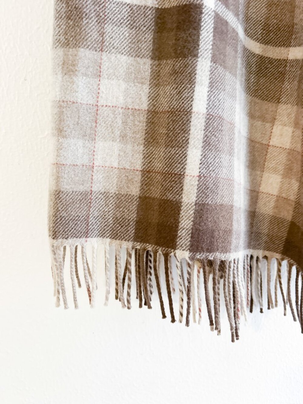 VINTAGE/Heritage 90's J. Crew V-Cut‎ Plaid Fringe Wool Midi Skirt SM - Picture 3 of 9